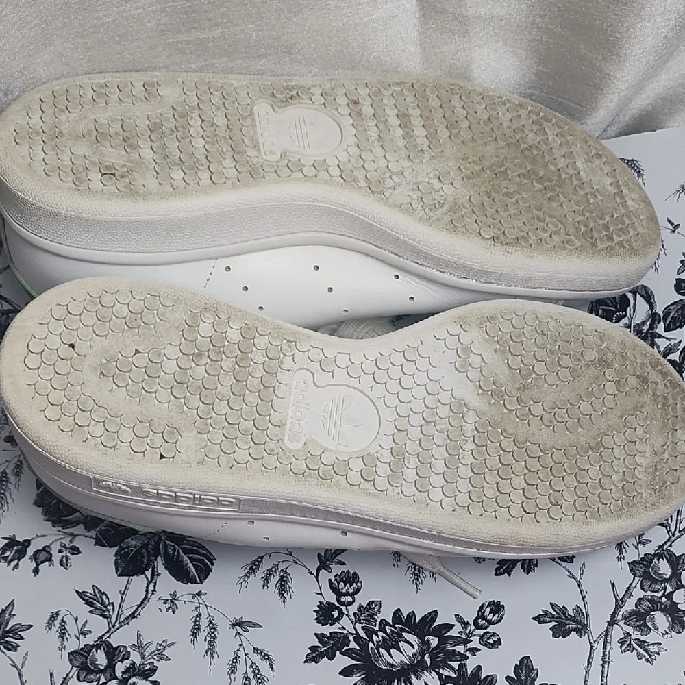 Adidas‎ Kids' Stan Smith White and Green Sneakers Size 6